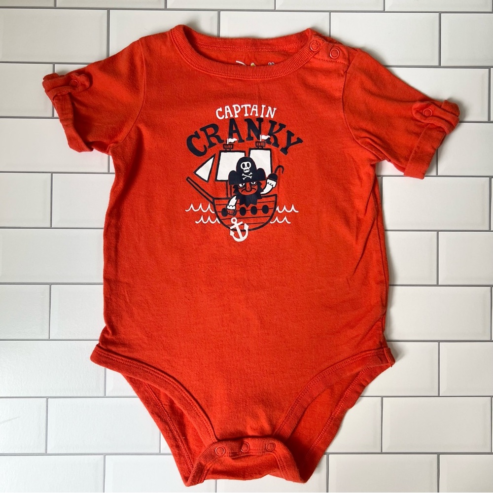 🏴‍☠️ Baby Boys 18 Mos Captain Cranky Orange Short Sleeve Onesie Jumping Beans